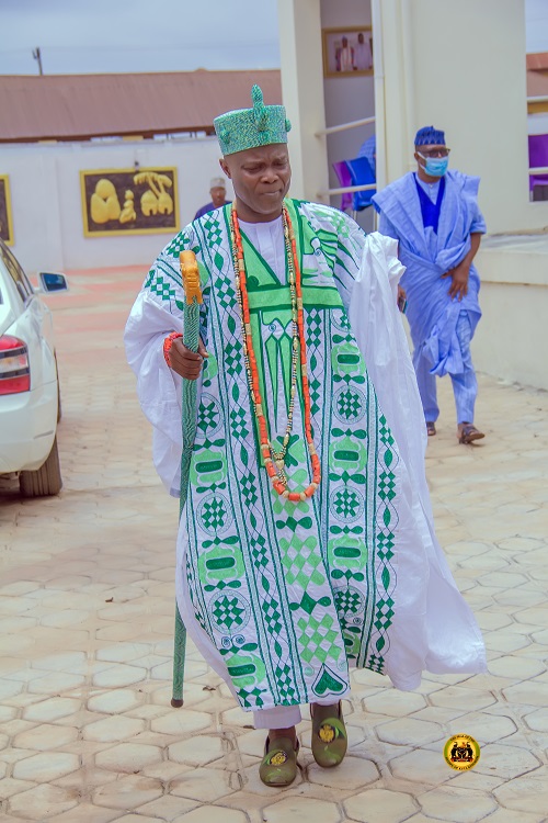Oba Makama